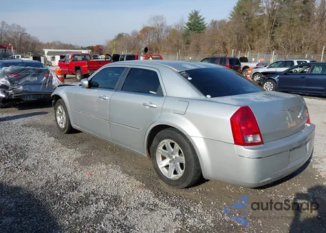 2006 Chrysler 300 Touring from USA, damaged, VIN 2C3KA53G46H125636